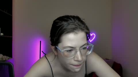 Alicia online show from 5, 3, 2025