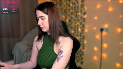 Snapshot of alicia_hines chatting on 26, 10, 2025 Alicia online show from 26, 10, 2025