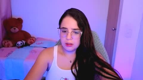 Snapshot of alicia_hotxx chatting on 21, 3, 2026 alison online show from 21, 3, 2026
