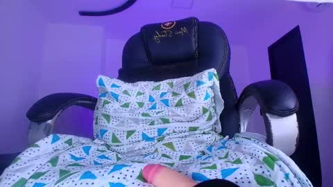 Alicia Kyse  online show from 8, 4, 2026