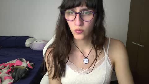 Snapshot of alicia_love29 chatting on 4, 1, 2025 Alice online show from 4, 1, 2025