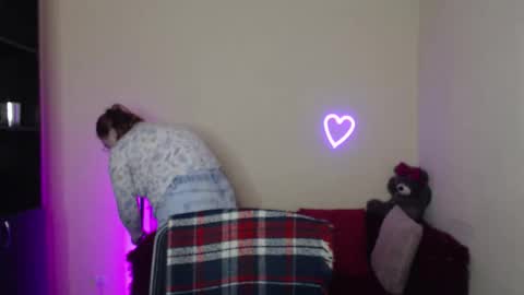 Alicia online show from 3, 4, 2026