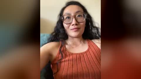 Alicia Hebi online show from 7, 7, 2026