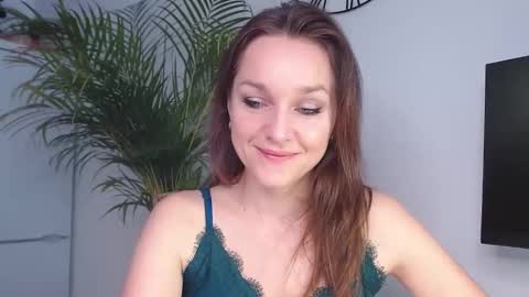 Alicia online show from 4, 2, 2025