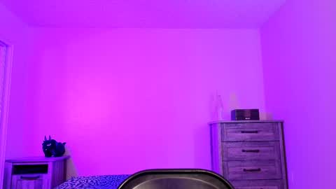 Snapshot of aliciaz3 chatting on 23, 9, 2025 Alicia Hebi online show from 23, 9, 2025