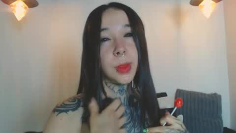    online show from 18, 4, 2026