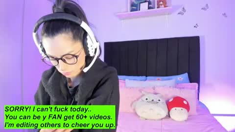 Snapshot of alien_universe chatting on 16, 6, 2026 Aiko Independent Model online show from 16, 6, 2026