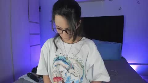 Snapshot of alien_universe chatting on 17, 7, 2026 Aiko Independent Model online show from 17, 7, 2026