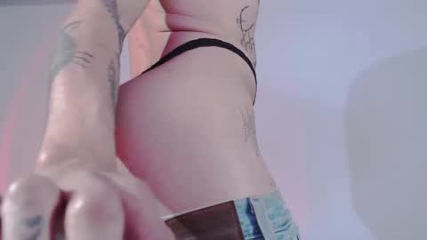     online show from 17, 2, 2025