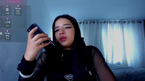 aliice_walker_ online show from 25, 3, 2026