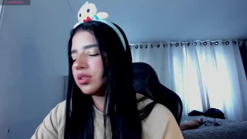 aliice_walker_ online show from 26, 3, 2026