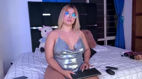 Snapshot of aliice_wonderland_ chatting on 3, 7, 2026 Aliice Brown online show from 3, 7, 2026