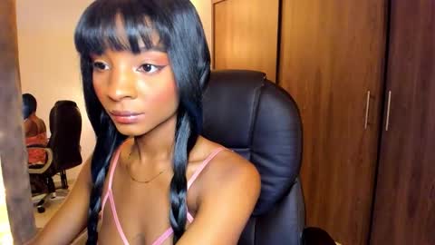 Snapshot of alika_houston chatting on 29, 10, 2025 IG Alik nasso online show from 29, 10, 2025