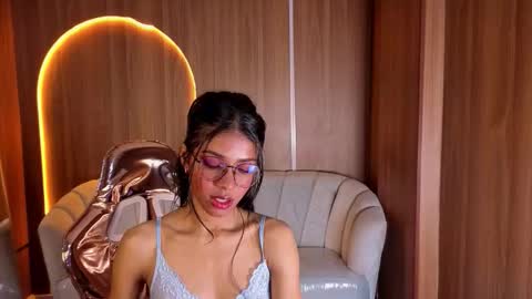 alina_b_ online show from 18, 3, 2026