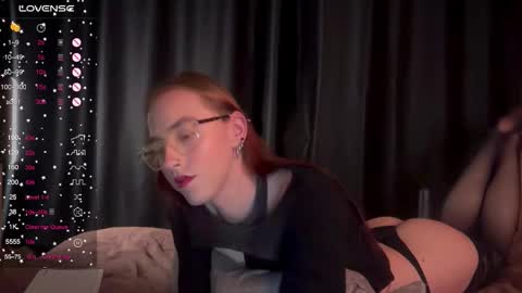 Snapshot of alina_flow chatting on 12, 9, 2025 Alexa online show from 12, 9, 2025