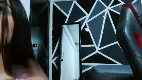 Snapshot of alina_lover chatting on 12, 11, 2025 alina_lover online show from 12, 11, 2025