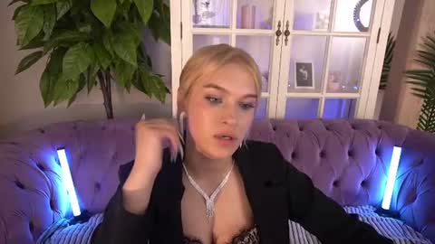 Snapshot of alinalemon chatting on 9, 6, 2026 Alina online show from 9, 6, 2026
