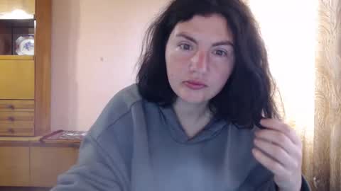 Snapshot of alinaxjames chatting on 10, 5, 2026 AlinaxJames online show from 10, 5, 2026