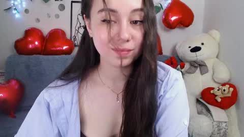 Snapshot of alinaxrose chatting on 19, 5, 2026 AlinaXRose online show from 19, 5, 2026