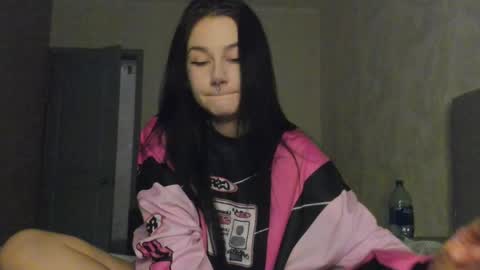 Aline Greeeen online show from 23, 4, 2026