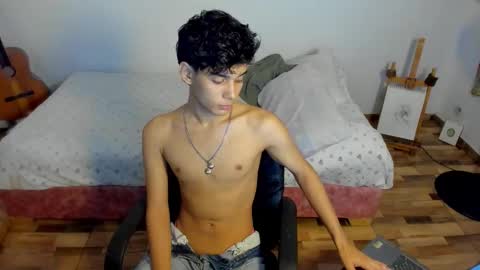 AliotTwink online show from 9, 1, 2026