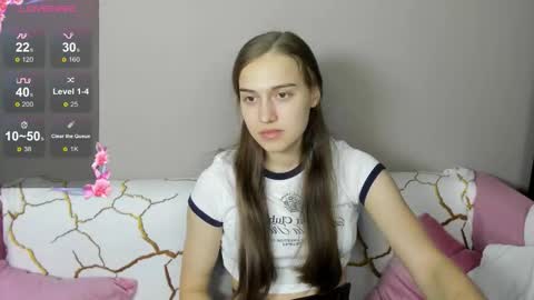Snapshot of alisa__kelly chatting on 4, 10, 2025 alisa__kelly online show from 4, 10, 2025