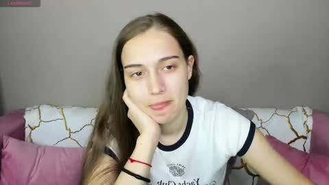 Snapshot of alisa__kelly chatting on 6, 10, 2025 alisa__kelly online show from 6, 10, 2025
