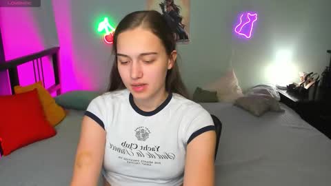 Snapshot of alisa__kelly chatting on 15, 10, 2025 alisa__kelly online show from 15, 10, 2025