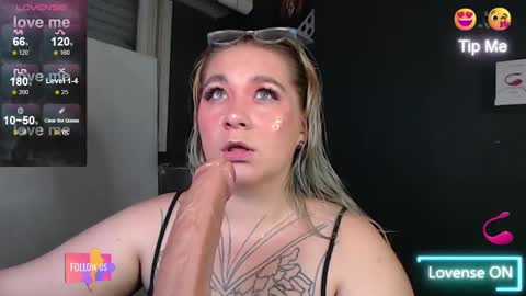 Snapshot of alisa_u chatting on 4, 3, 2025 alisa_u online show from 4, 3, 2025