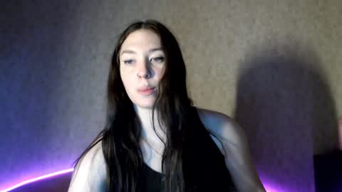 alisaadoll online show from 7, 1, 2025