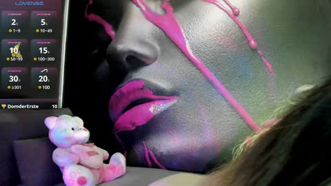 Alisa online show from 28, 1, 2025