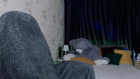 Snapshot of alisawoods_ chatting on 10, 10, 2025 Alisa online show from 10, 10, 2025