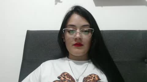 alisha_9997 online show from 27, 10, 2025