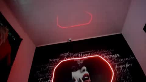 Snapshot of alishaa_nixx chatting on 12, 9, 2025 alishaa_nixx online show from 12, 9, 2025