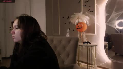 Alisia online show from 22, 10, 2025