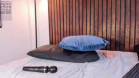 Snapshot of alison222_ chatting on 23, 1, 2025 A L I S O N  online show from 23, 1, 2025