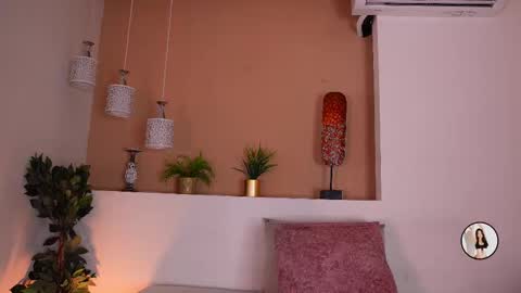 Snapshot of alison222_ chatting on 13, 11, 2025 A L I S O N online show from 13, 11, 2025