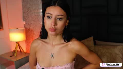 Snapshot of alison222_ chatting on 5, 12, 2025 A L I S O N online show from 5, 12, 2025