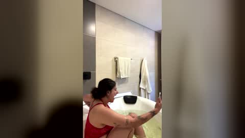 alison_and_lucy_ online show from 15, 3, 2026