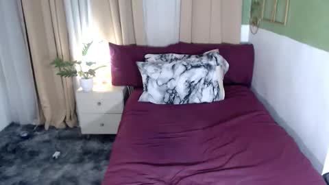 Snapshot of alisonaims chatting on 9, 2, 2025 hotty online show from 9, 2, 2025