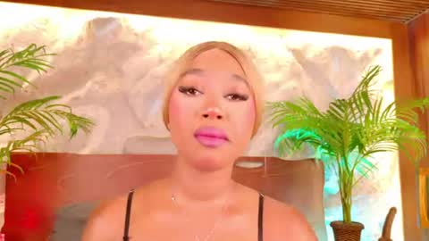 Snapshot of alisoon_moon chatting on 4, 7, 2026 Alison Moon online show from 4, 7, 2026
