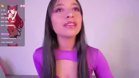 Mara  Isabel online show from 10, 10, 2025