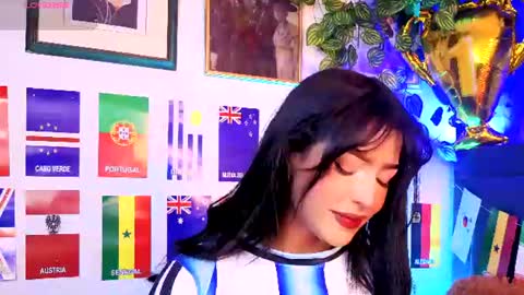 Snapshot of alisse_xx chatting on 23, 6, 2026 alisse_xx online show from 23, 6, 2026