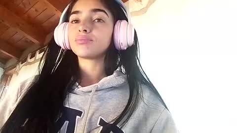 Alisson369  online show from 6, 2, 2025