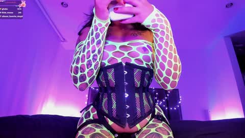    online show from 27, 1, 2025