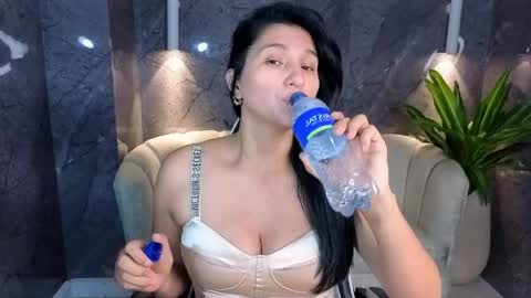 Snapshot of alisson_tx_ chatting on 21, 5, 2026 alisson_tx_ online show from 21, 5, 2026