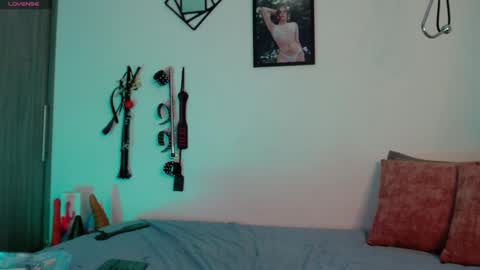 Snapshot of alissonbeckett chatting on 12, 12, 2024 Alisson Beckett online show from 12, 12, 2024