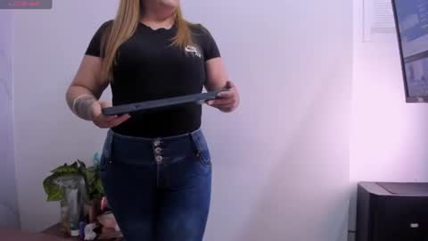 Snapshot of alissonharris chatting on 16, 6, 2026 Alisson Harris online show from 16, 6, 2026