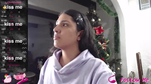 Snapshot of alix_beltran chatting on 2, 12, 2024 Alix online show from 2, 12, 2024