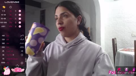 Snapshot of alix_beltran chatting on 5, 2, 2025 Alix online show from 5, 2, 2025